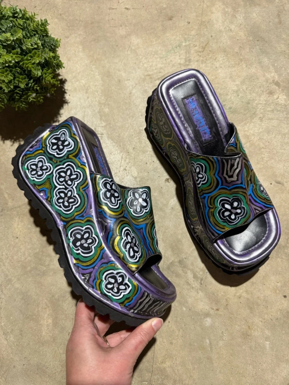 Vintage Y2K Groovy Platform Slides Size 8.5 Hippie 70s Rainbow Floral Chunky‎